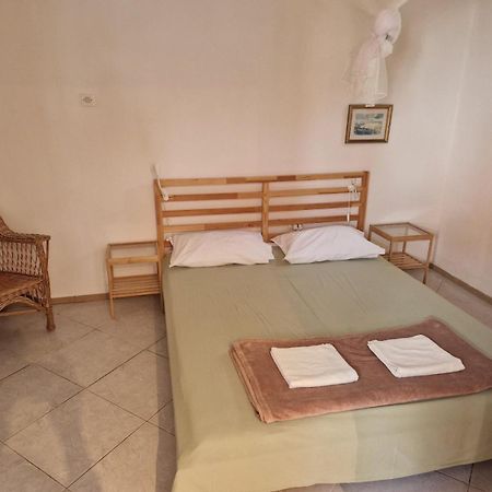 Apartments Bassi Stara Baška Dış mekan fotoğraf