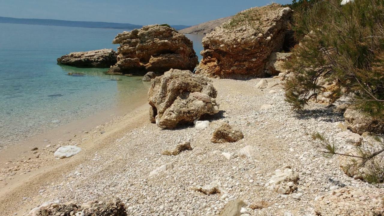 Apartments Bassi Stara Baška Dış mekan fotoğraf