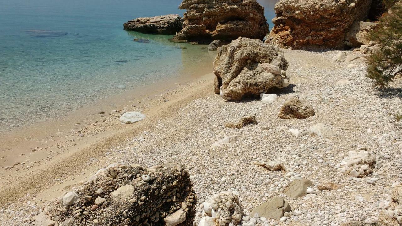 Apartments Bassi Stara Baška Dış mekan fotoğraf