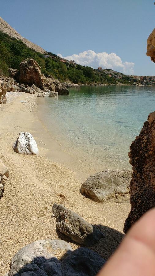 Apartments Bassi Stara Baška Dış mekan fotoğraf
