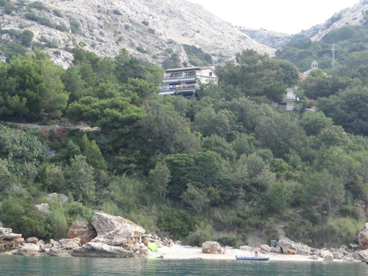 Apartments Bassi Stara Baška Dış mekan fotoğraf